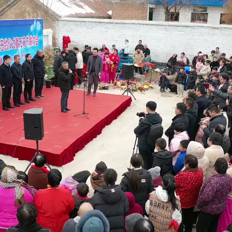 大河道乡贾庄村举办土地流转首批签约暨元宵节联欢会