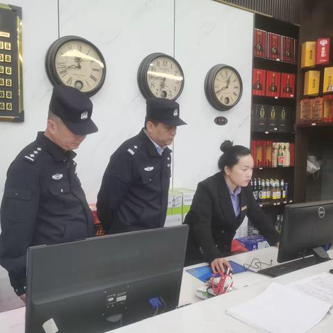 雷牙派出所开展旅馆业“四实”和未成年人入住“五必须”专项清查