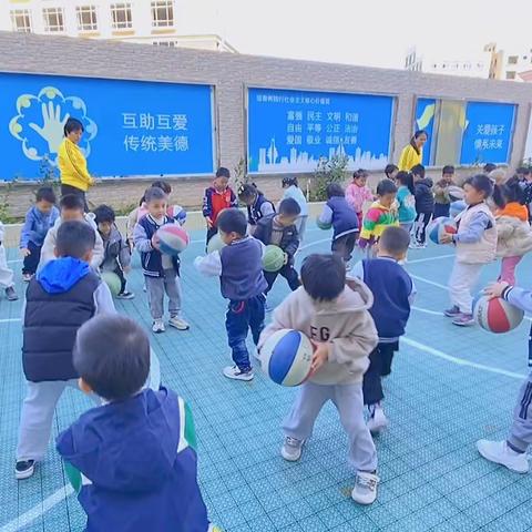 文华幼儿园中二班第十四周精彩回顾～