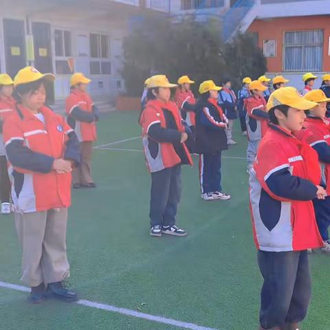 “形”走世界  “体”验人生——殷都区水冶镇南关小学童模礼仪社团（九）