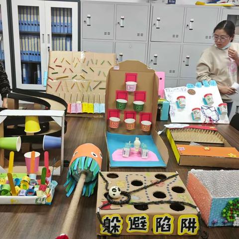 “教”乐无穷，“玩”具一格——翰林小学幼儿园自制玩教具比赛活动