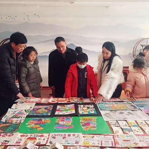 作业展评促成长，"兔"飞猛进向未来——龙泉街道中心小学五年级寒假作业展评