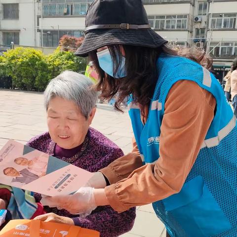 以小爱之举，暖夕阳之寂