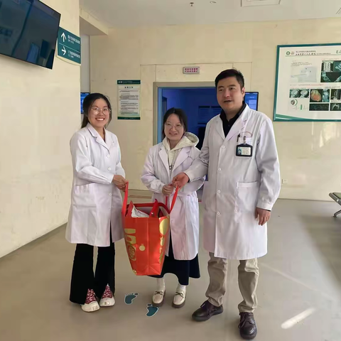 情系“医”线，喜迎新春——江潮胤副院长除夕慰问坚守一线值班人员