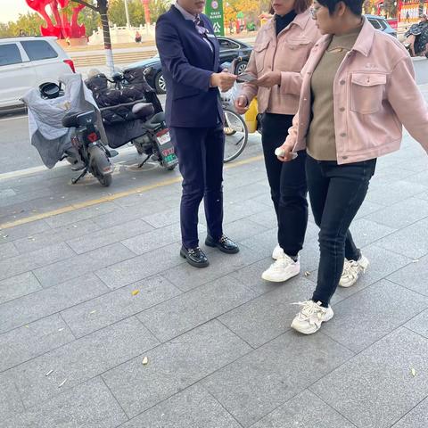 洪洞支行针对青少年开展敬老助老宣传