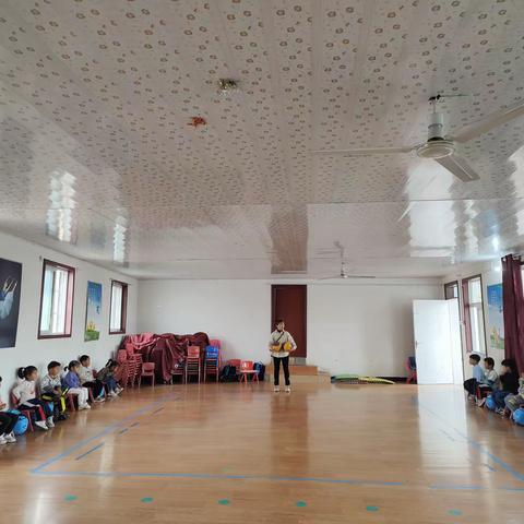 金祥幼儿园牡丹班体智轮舞第十三、十四课时分享