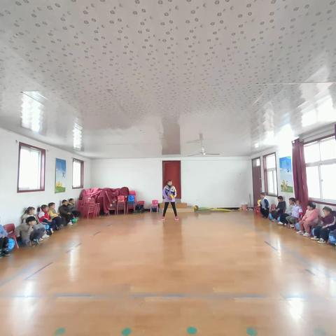 金祥幼儿园牡丹班体智轮舞第十五、十六课时分享