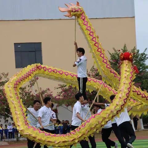 阳光正好，激情正“燃”——“奔跑吧·少年”主题活动暨2023年来宾市滨江小学首届体育节