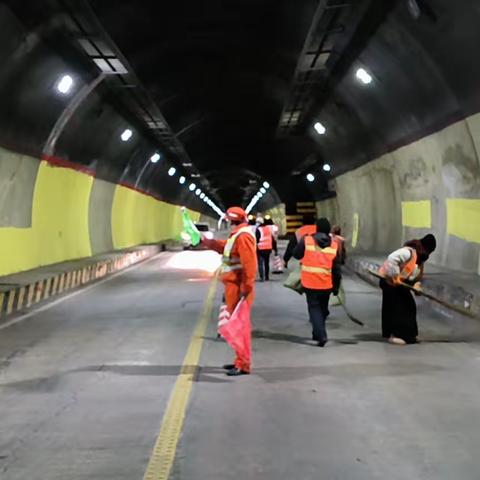 忠克隧道“旧貌焕新颜”