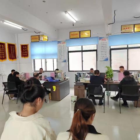 裴桥镇中心校莅临李阁小学开展工作检查