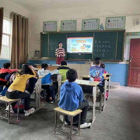 “秀元小学防溺水主题班会”