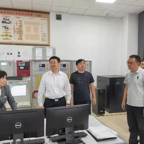 历城区人民政府副区长、区公安分局局长赵锋带队到港沟街道开展安全生产大检查