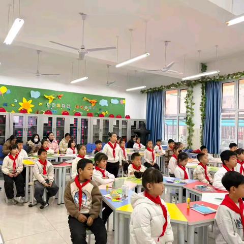 "双师+AI赋能" 联片教研“课”随新动 灵寿县龙岗学校融合教学路径探索实践