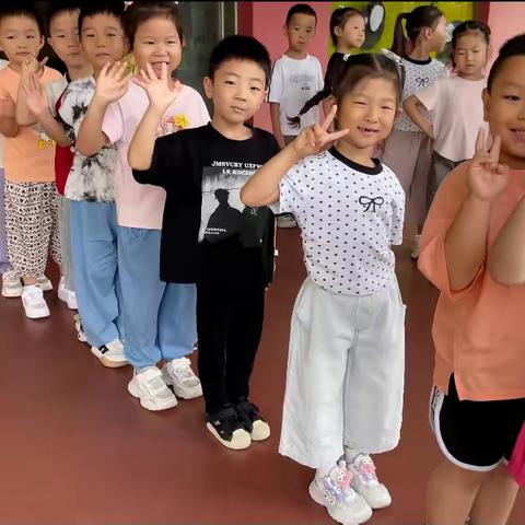 理想教育七巧板翰苑幼儿园 大二班一周生活💕💕