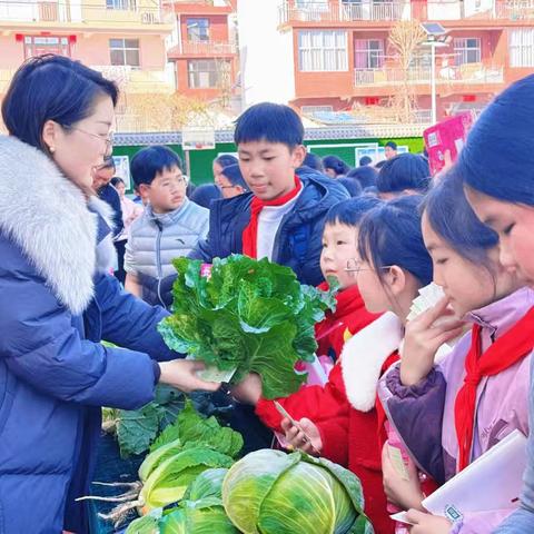 校币兑换 悦见成长 ——云盖寺镇第二小学2025年秋季校币兑换活动