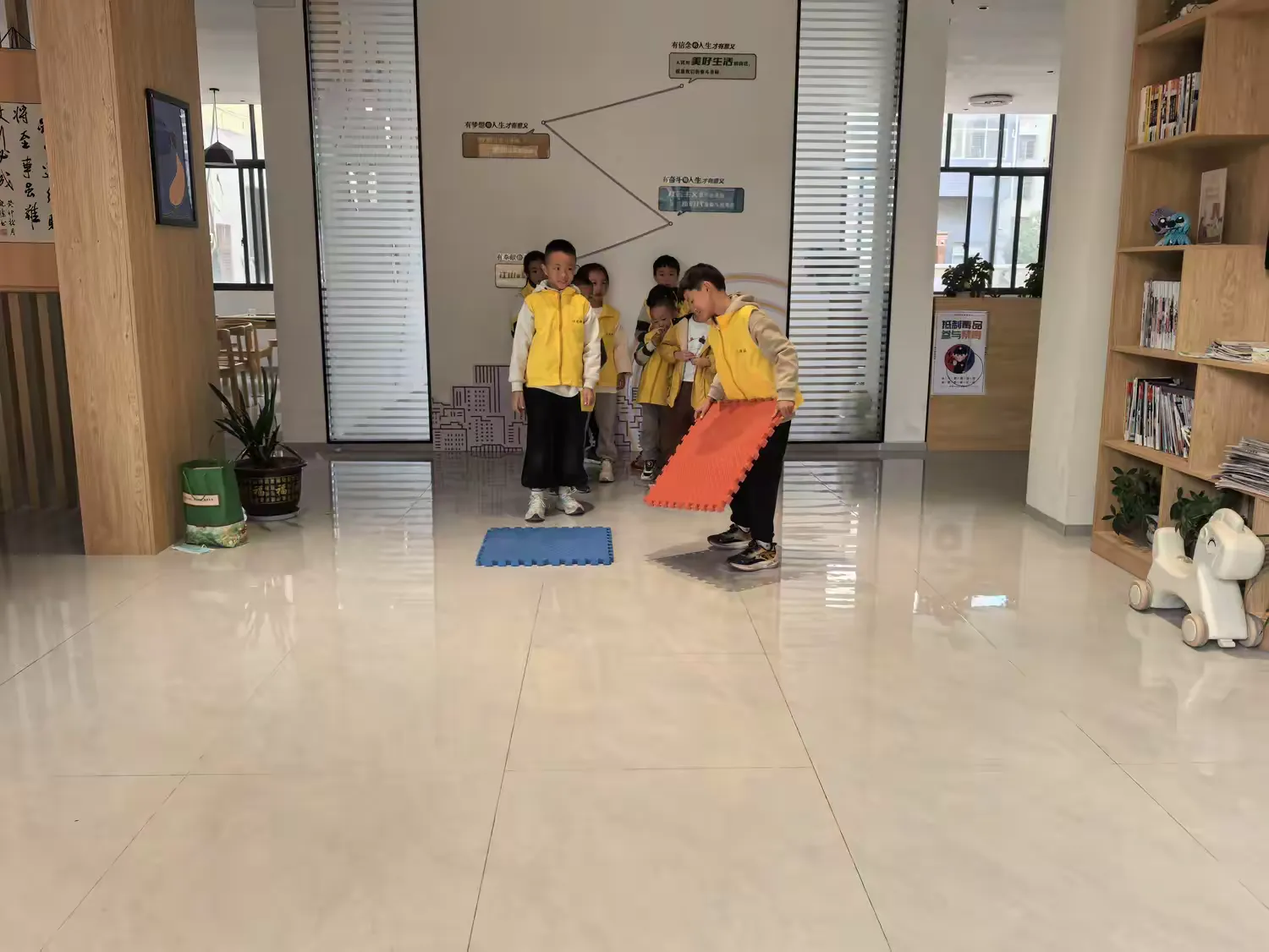 简篇-崇义县横水镇萝卜巷村阳光驿站“童享趣运动 快乐满驿站“主题冬季趣味运动会