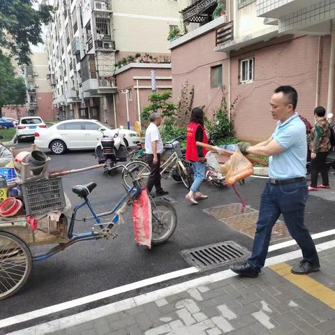 深学争优、敢为争先、实干争效”行动|金山街道开展"护河爱水 清洁家园"专项行动