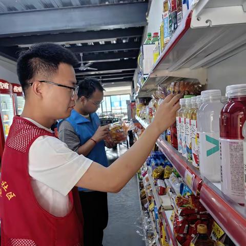 筑牢食品安全屏障，守护居民健康生活—巩义市杜甫路街道和平社区开展食品安全检查活动