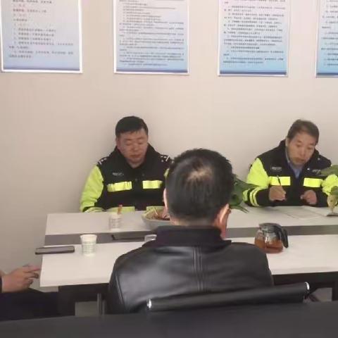 旬邑交警走进昌盛校车服务有限公司开展校车安全检查