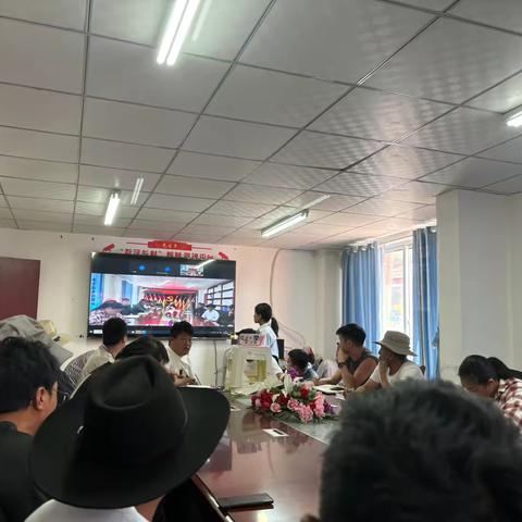 充古乡各汝村两委会一周工作动态