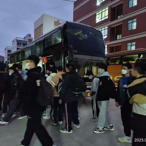 达高2224班研学之旅——柳州