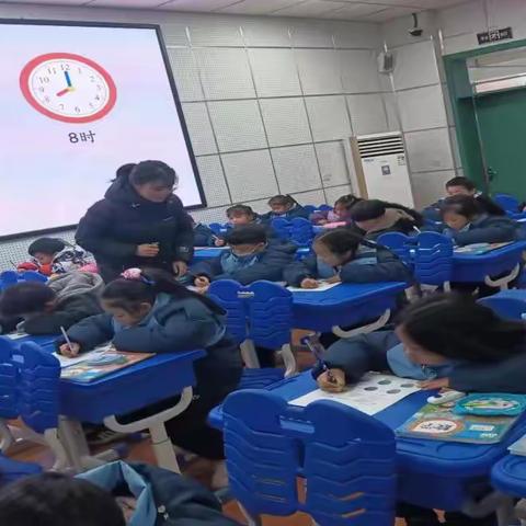 以学促教共成长 砥志研思再前行 ——明港中心校数学学科青年教师展示课活动