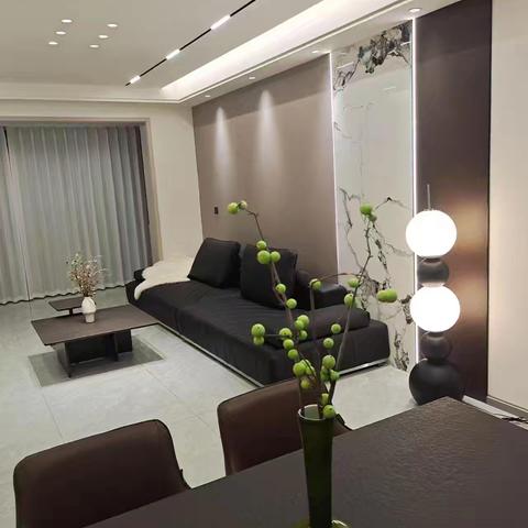 出租：兰台府首次出租3台空调套三双卫，90平中庭年租17800/年，付款方式可议63129--61307