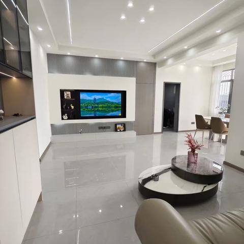 新上双❤️，三苏宅院四楼，四房双卫全新精装，视野采光好，小区好停大小车，面积120平，售价37.8万，老证，V63129--61307欢迎推荐 ​