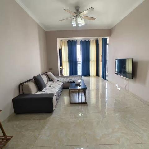 ⭐🔑65.8万❗万达旁华陆新天地 产权面积109平 横厅精装家具家电齐全3/2/2 中间好楼层 老证 61307--63129