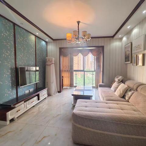 🌟57.8万优质准新房、万达旁威尼斯3/2/2，产权89平方 实际110平。中间楼层。 老证63129--61307