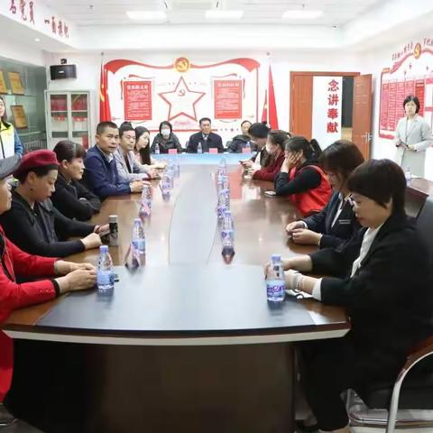 航城街道仁辉社区开展“志在同行 用爱启航”志愿者表彰大会