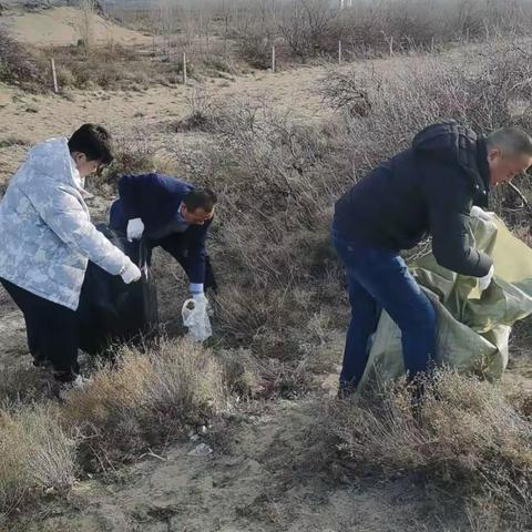 绿水青山就是金山银山！