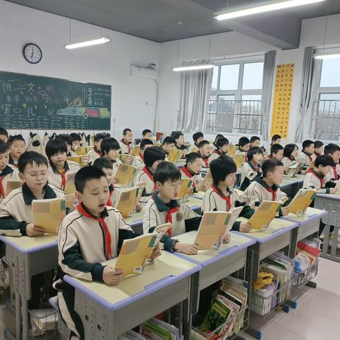 春暖花开日，少年逐梦时5.2班