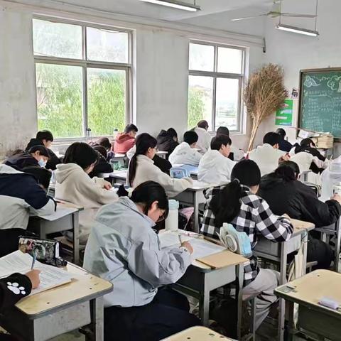 以笔为锋，决战期中——遂平县和兴镇初级中学举行期中考试