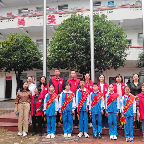 温暖瞬间，最美护学 ——  城南小学40班家长护学活动