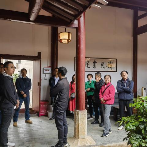 高屋建瓴引方向     专家引领促发展——云南省化学学会、昆明市化学学会专家团队莅临我校交流指导工作