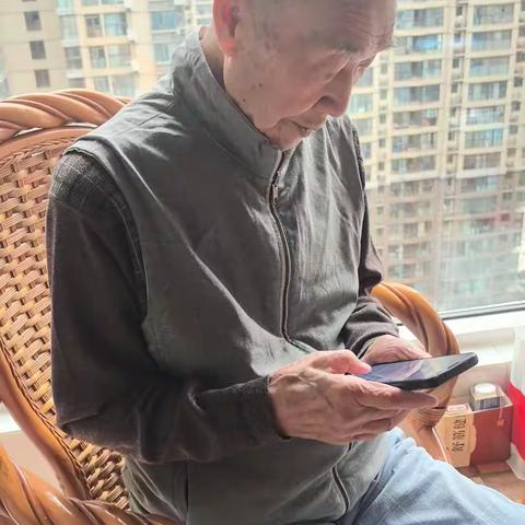 矢志科技自立自强，加快建设科技强国 	西安干休所组织离退休干部观看第二十七场网上专题报告会