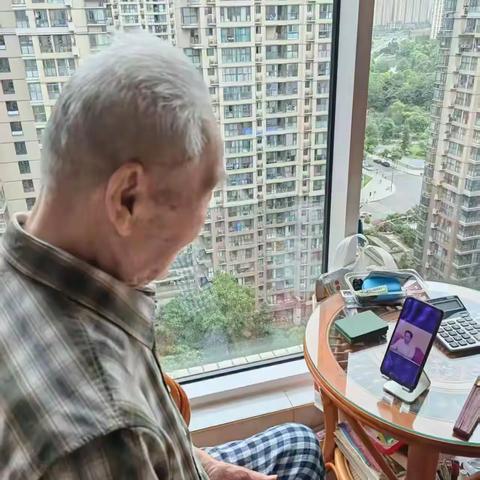 西安干休所党支部组织 观看第二十八场全国离退休干部网上专题报告会