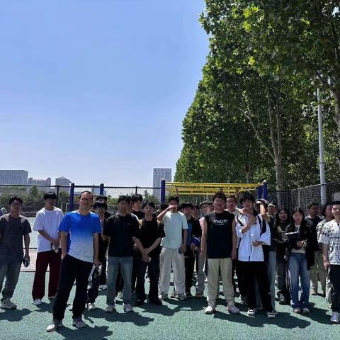 4.26阳光体育活动——铁道供电2201班