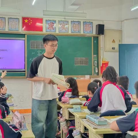 勤学笃行 躬耕课堂——洪珠滨导师组第三次语文教研活动报道