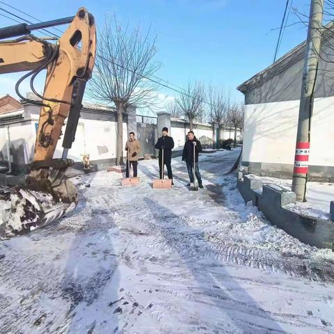大雪无情人有情