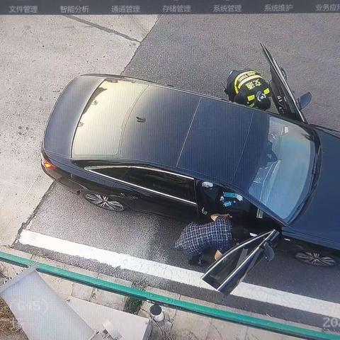 慈周寨收费站：司机疏忽丢失通行卡 收费员热心帮忙