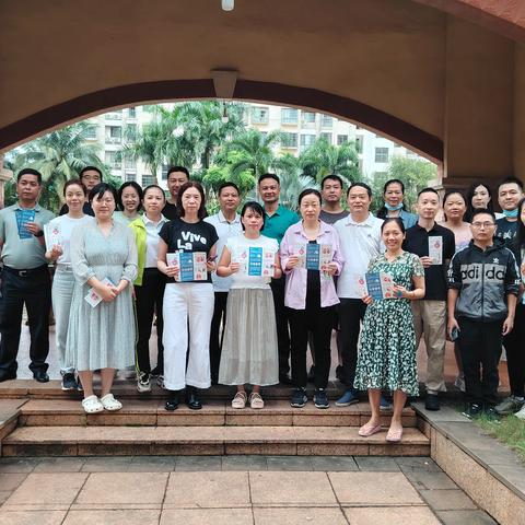 祥和家园党员开展“2+3”健康包 入户宣传活动