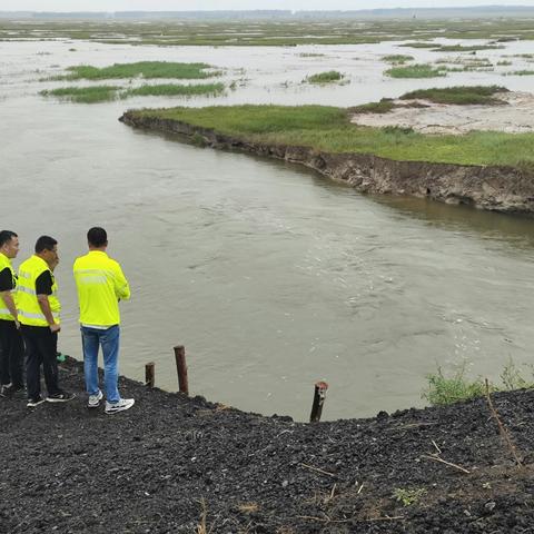 试验检测公司：开展汛期路基路面 桥涵隐患排查