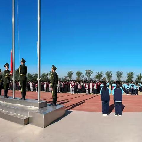 薛城区张范中学“诚信之光，照亮前行之路”主题升旗仪式