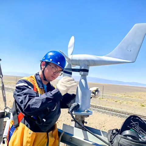 综合通信维修车间“每月一星”雷海军