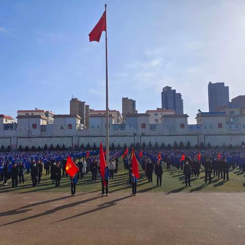 山丹育才中学举行“传承雷锋精神，争做文明中学生”活动启动仪式