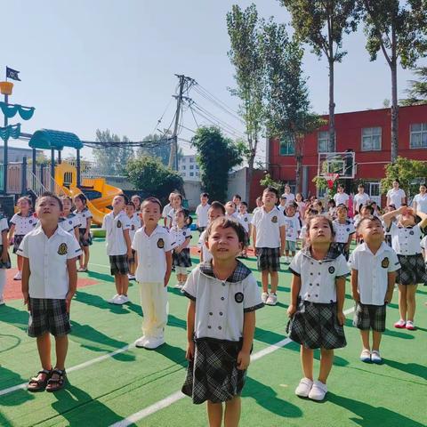 小小升旗手，浓浓爱国情———南阳市第九完全学校幼儿园升旗仪式