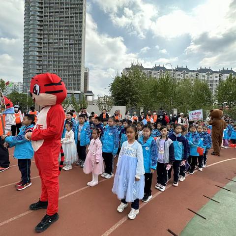 运动悦童心，亲子助成长——潍坊高新北海学校一年级三班亲子运动会