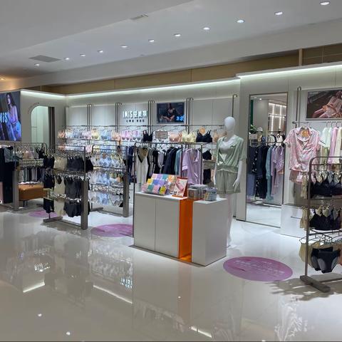 IM河南郑州丹尼斯大卫城店4月